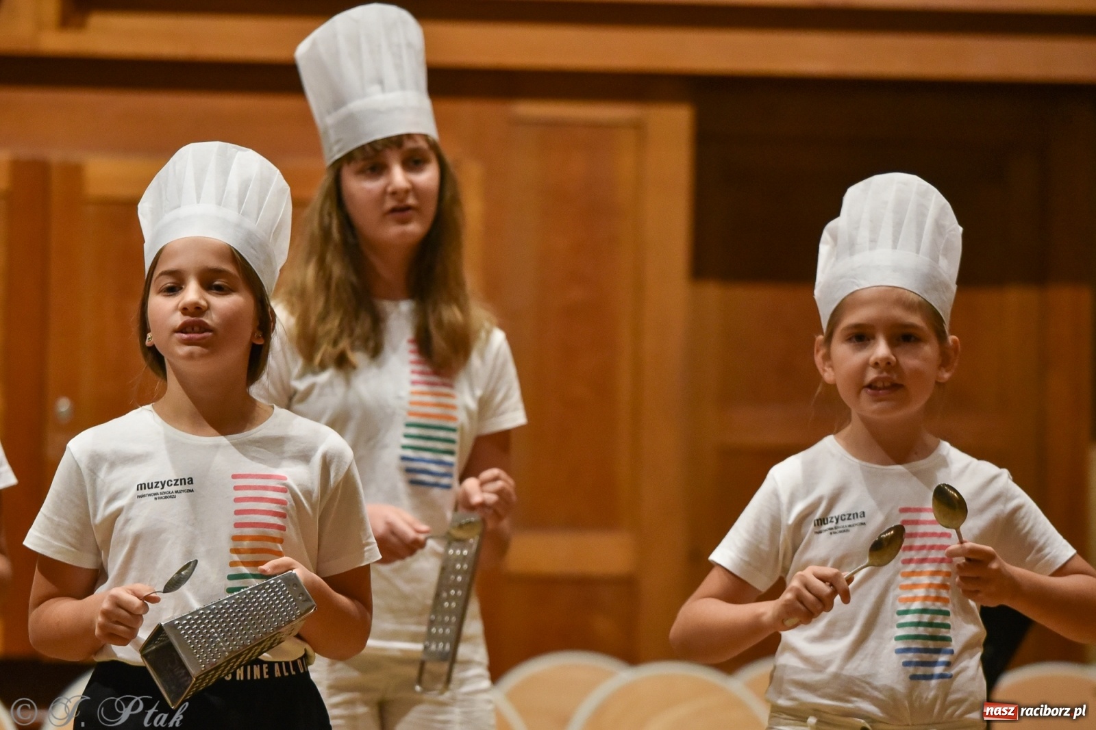 Zdjęcie w galerii na portalu naszraciborz.pl: Muzyczny podwieczorek w szkole muzycznej wiadomości z regionu