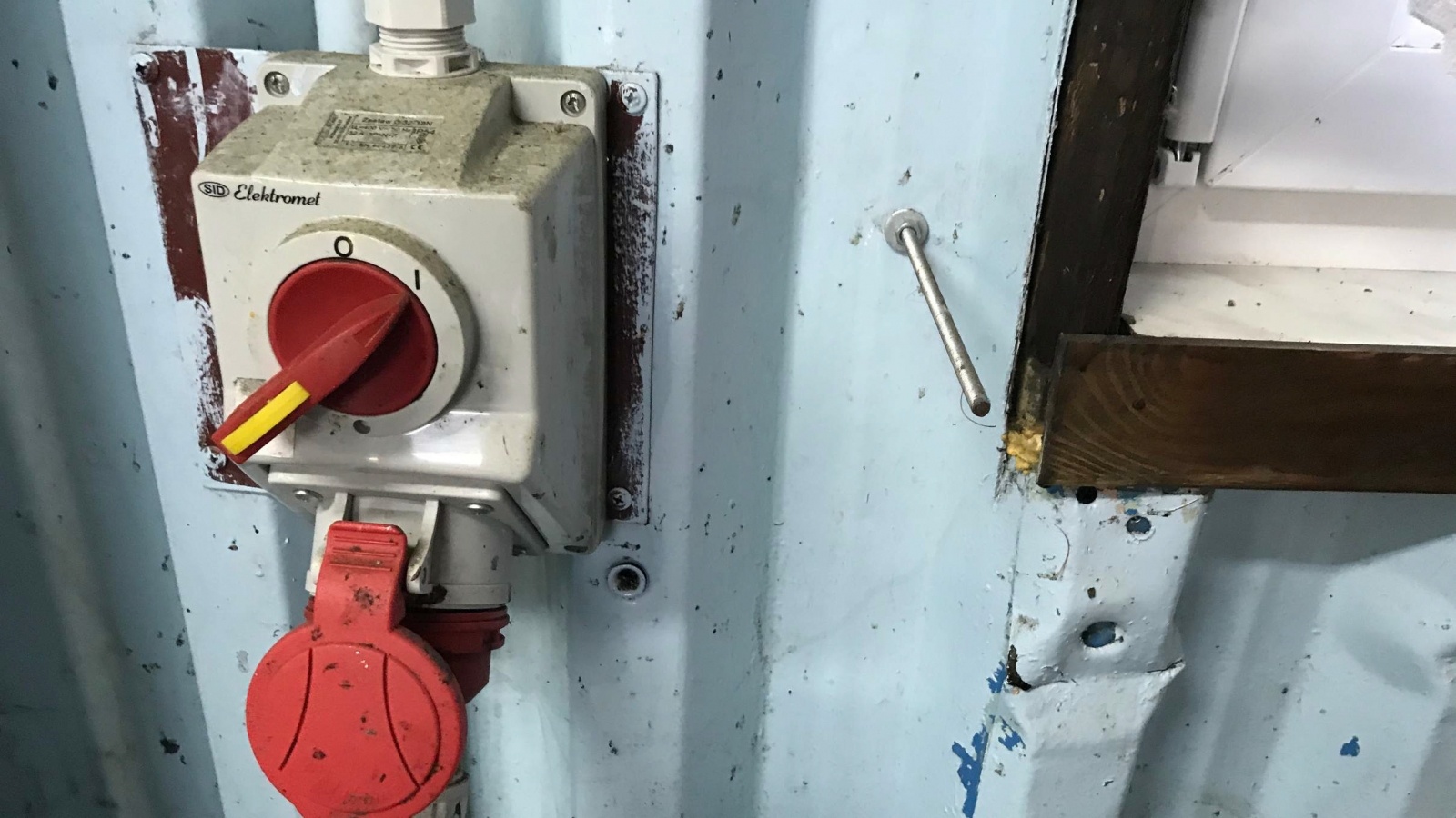 Zdjęcie w galerii na portalu naszraciborz.pl: Kuchnia nie przejdzie już kontroli Sanepidu. Pleśna wymaga kosztownych nakładów [FOTO] wiadomości z regionu