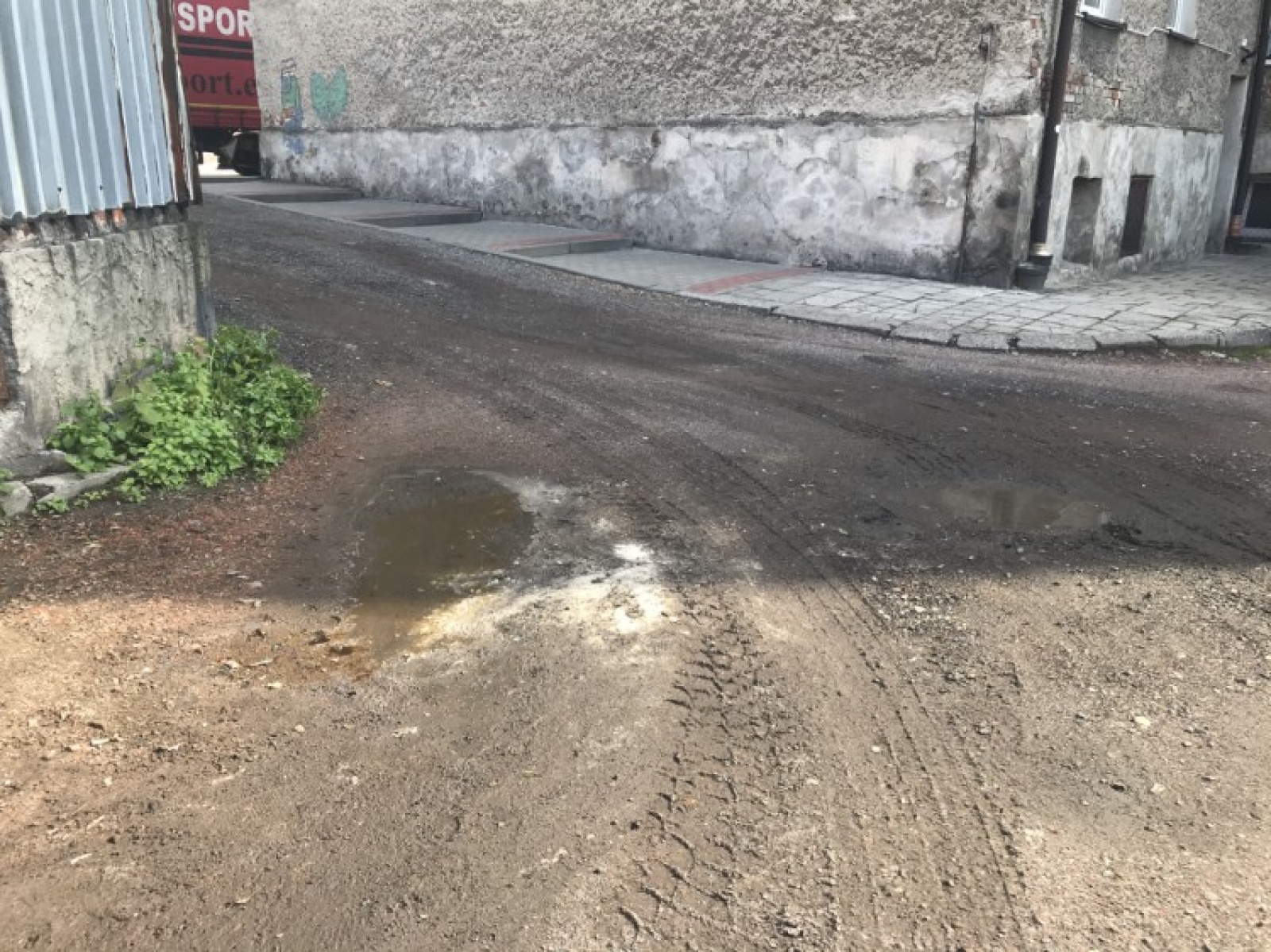 Zdjęcie w galerii na portalu naszraciborz.pl: Racibórz ma takie podwórka. Mieszkańcy chcą to zmienić wiadomości z regionu