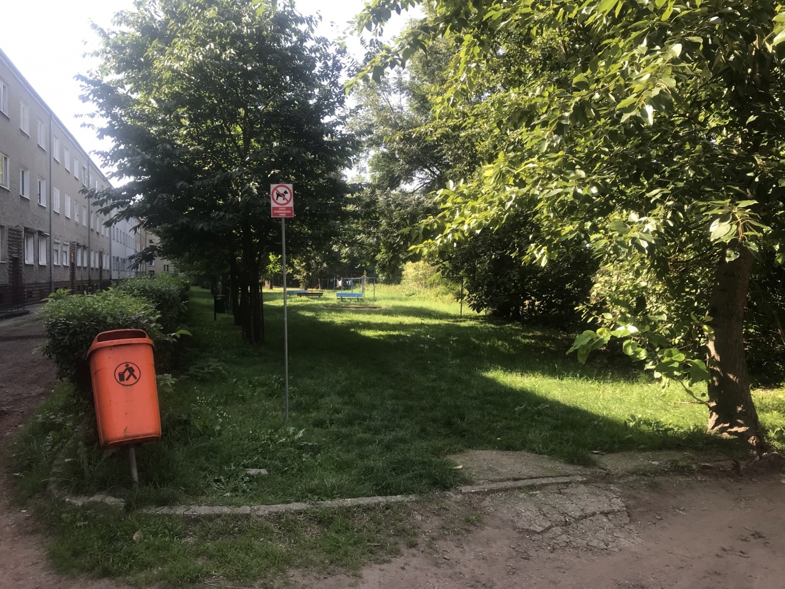 Zdjęcie w galerii na portalu naszraciborz.pl: Racibórz ma takie podwórka. Mieszkańcy chcą to zmienić wiadomości z regionu