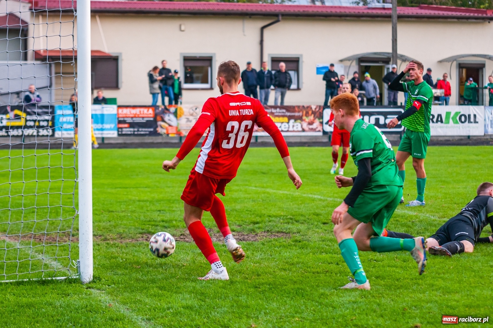 Zdjęcie w galerii na portalu naszraciborz.pl: Puchar Polski. Pogrom w Tworkowie! [FOTO] wiadomości z regionu