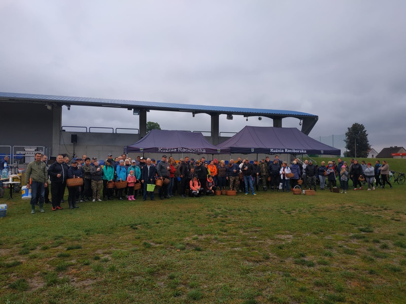 Zdjęcie w galerii na portalu naszraciborz.pl: Racibórz-Kuźnia Raciborska. Znamy nowych mistrzów grzybobrania wiadomości z regionu