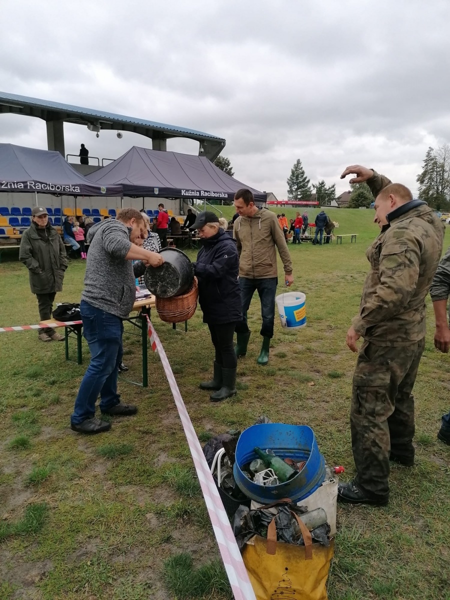 Zdjęcie w galerii na portalu naszraciborz.pl: Racibórz-Kuźnia Raciborska. Znamy nowych mistrzów grzybobrania wiadomości z regionu