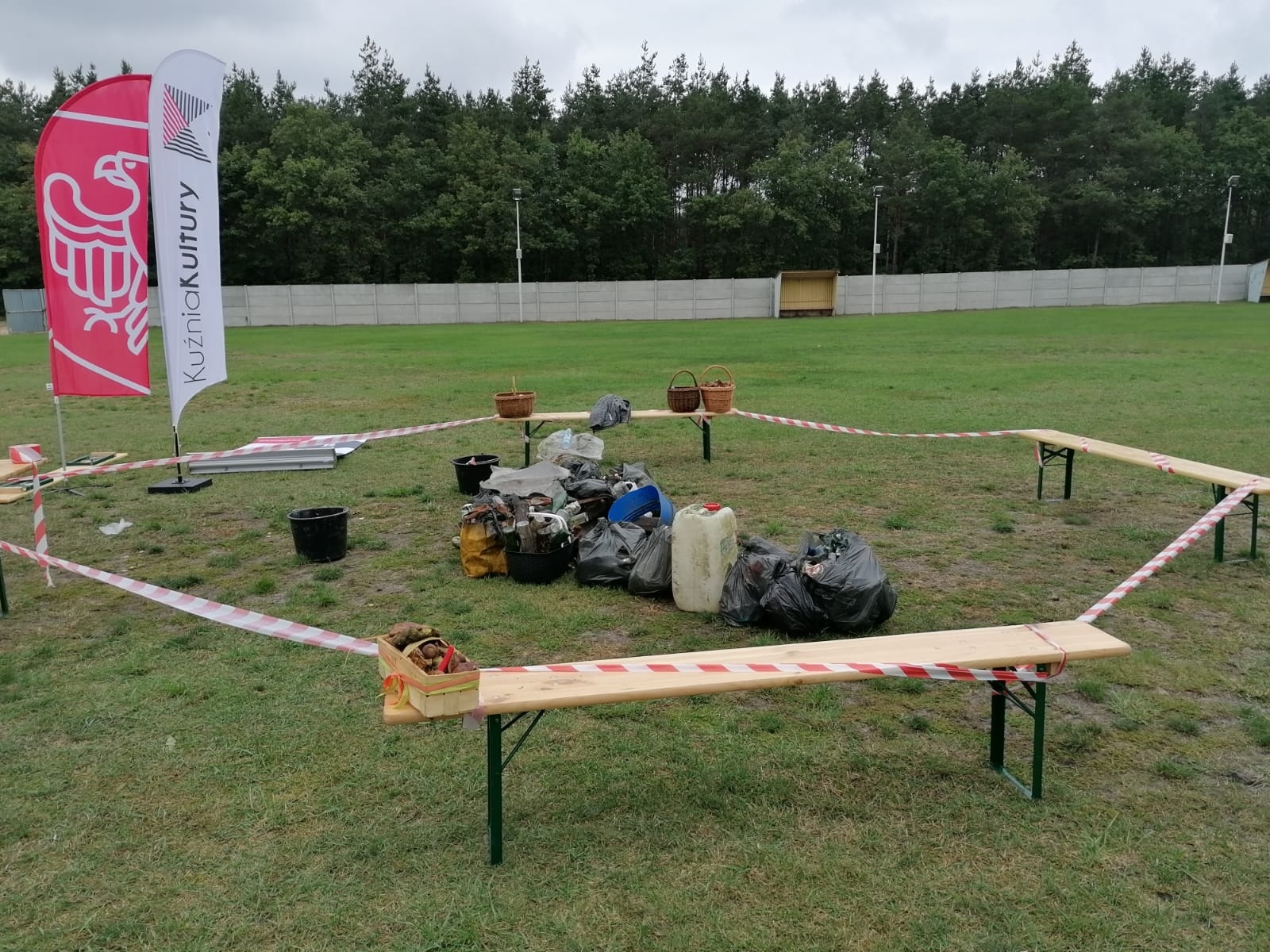 Zdjęcie w galerii na portalu naszraciborz.pl: Racibórz-Kuźnia Raciborska. Znamy nowych mistrzów grzybobrania wiadomości z regionu