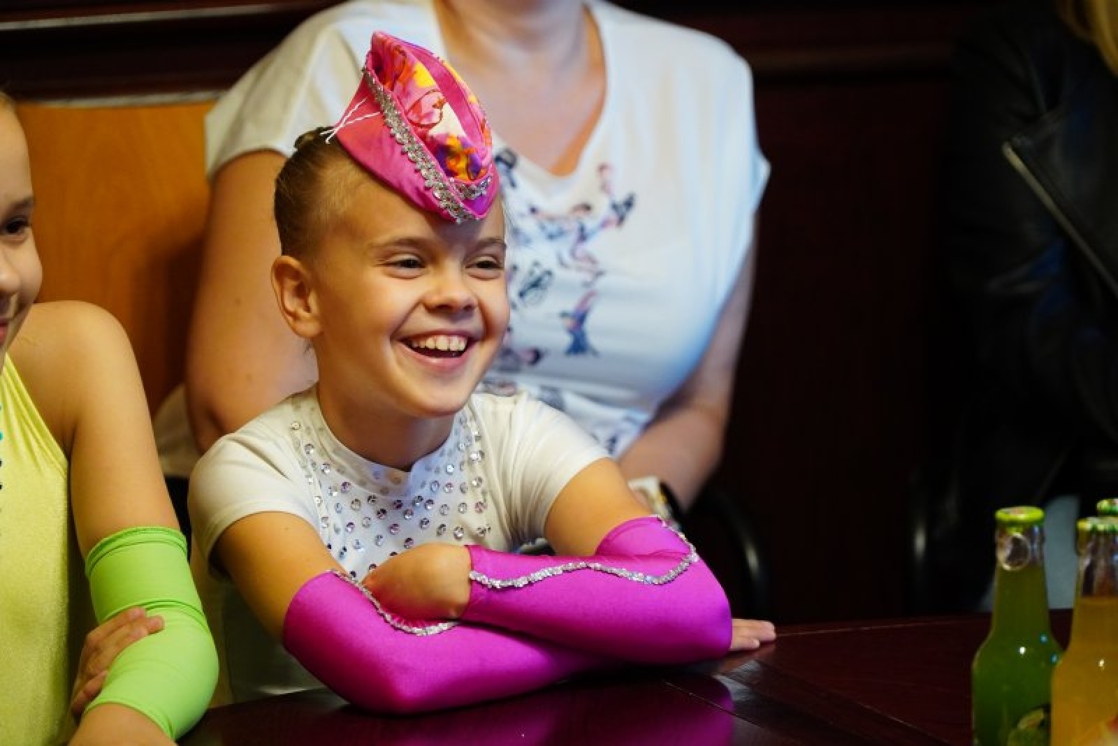 Zdjęcie w galerii na portalu naszraciborz.pl: W ratuszu pogratulowano mażoretkom Zary wiadomości z regionu