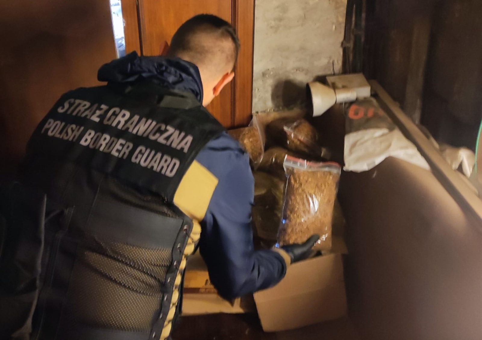 Zdjęcie w galerii na portalu naszraciborz.pl: Śląscy pogranicznicy ujawnili nielegalne wyroby akcyzowe wiadomości z regionu