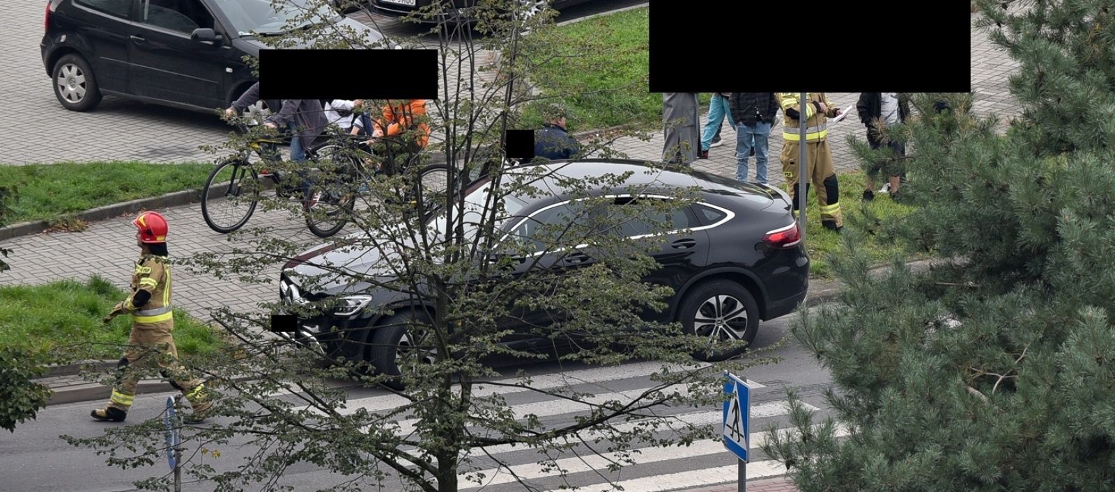 Zdjęcie w galerii na portalu naszraciborz.pl: Mercedes z vw polo zderzyły się na Katowickiej-Ocickiej wiadomości z regionu