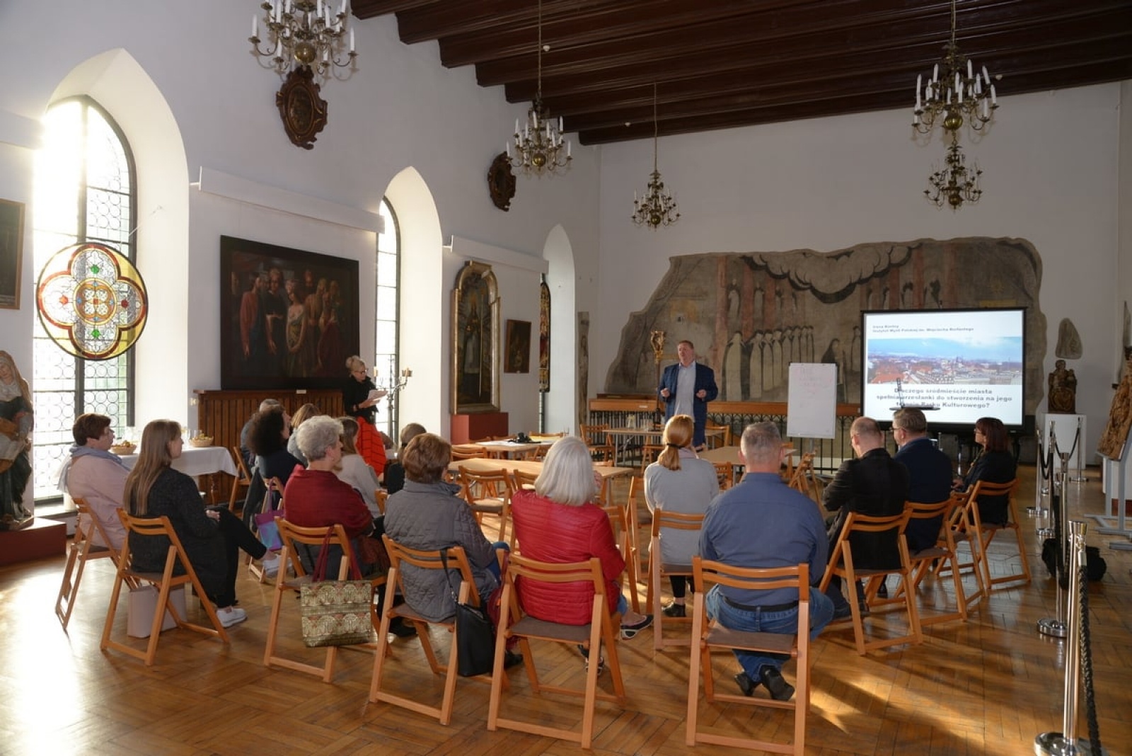 Zdjęcie w galerii na portalu naszraciborz.pl: Park kulturowy Stare miasto w Raciborzu. Warsztaty w Muzeum wiadomości z regionu