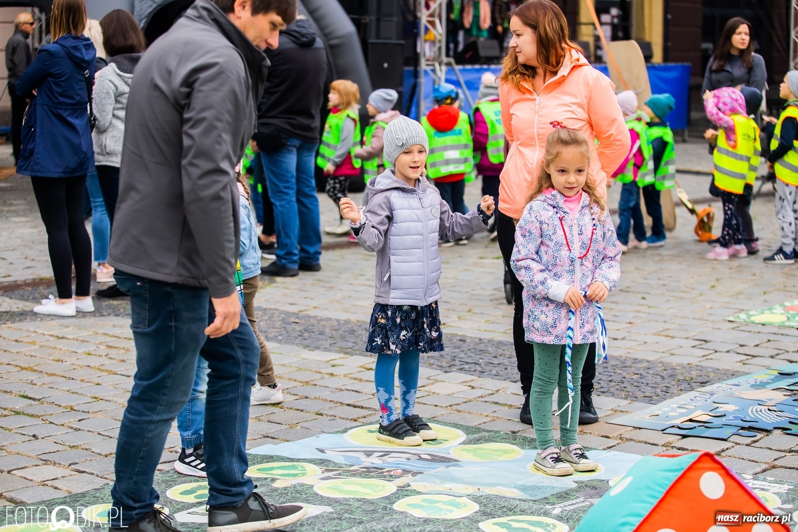 Zdjęcie w galerii na portalu naszraciborz.pl: Festyn ekologiczny na raciborskim Rynku [FOTO i WIDEO] wiadomości z regionu