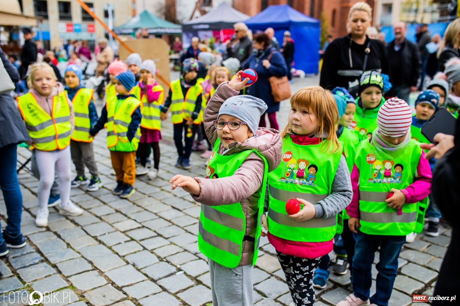 Zdjęcie w galerii na portalu naszraciborz.pl: Festyn ekologiczny na raciborskim Rynku [FOTO i WIDEO] wiadomości z regionu