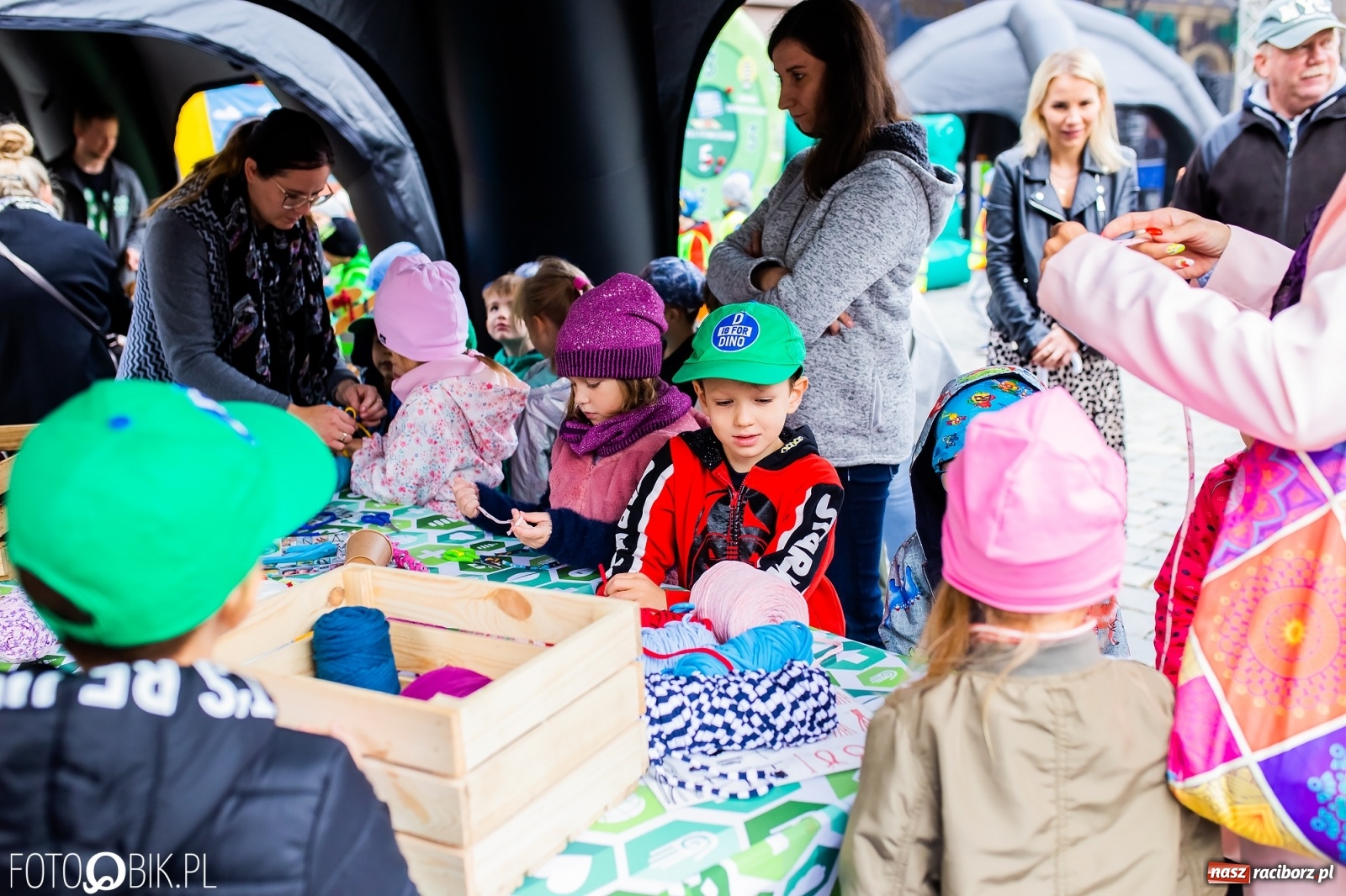 Zdjęcie w galerii na portalu naszraciborz.pl: Festyn ekologiczny na raciborskim Rynku [FOTO i WIDEO] wiadomości z regionu