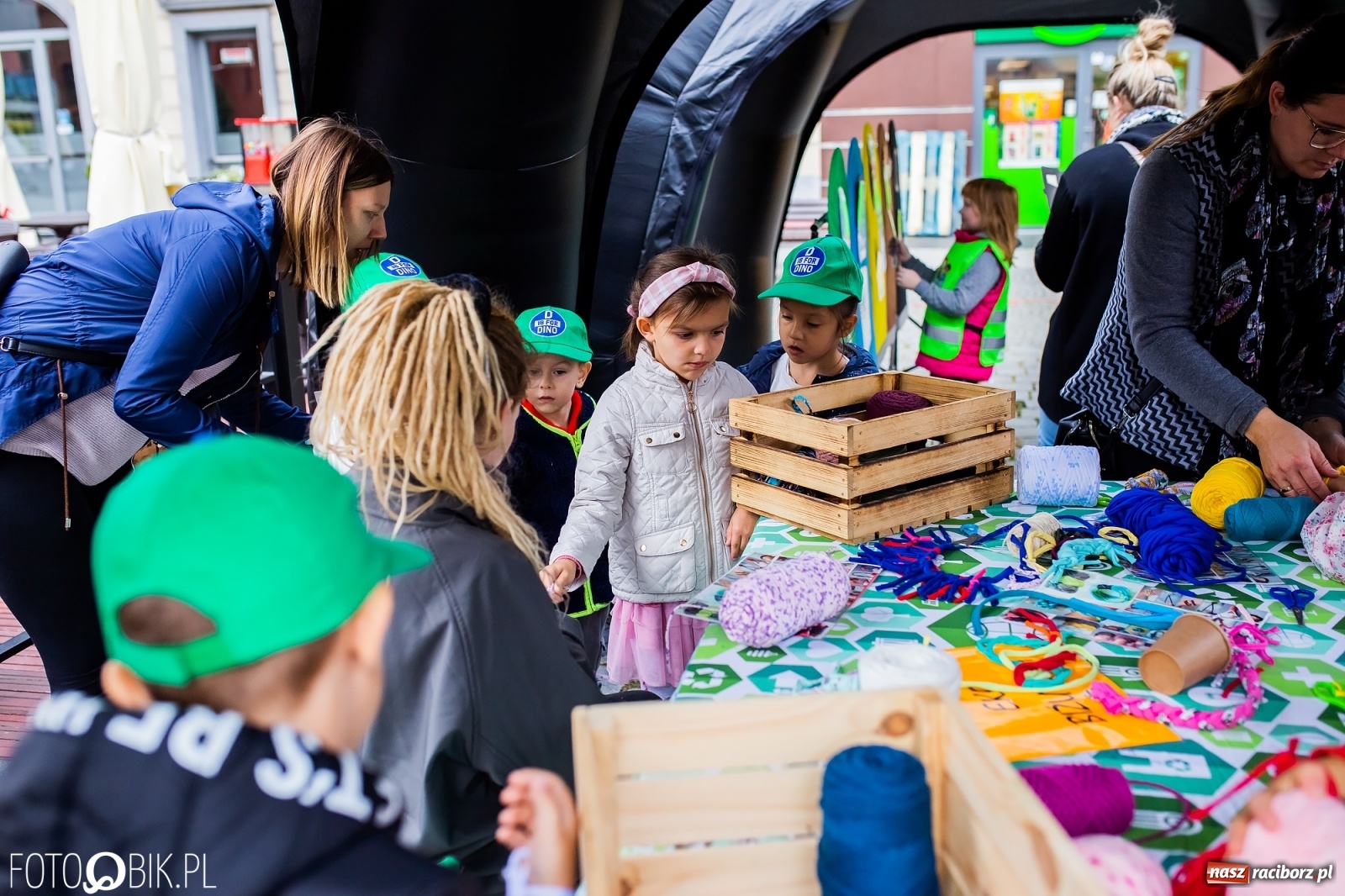 Zdjęcie w galerii na portalu naszraciborz.pl: Festyn ekologiczny na raciborskim Rynku [FOTO i WIDEO] wiadomości z regionu