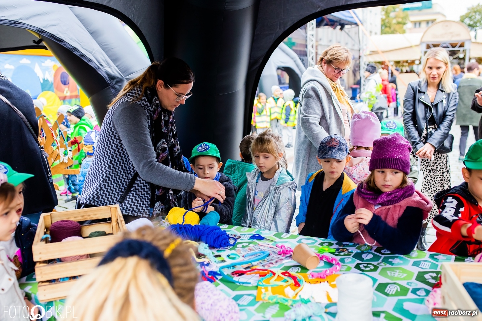 Zdjęcie w galerii na portalu naszraciborz.pl: Festyn ekologiczny na raciborskim Rynku [FOTO i WIDEO] wiadomości z regionu