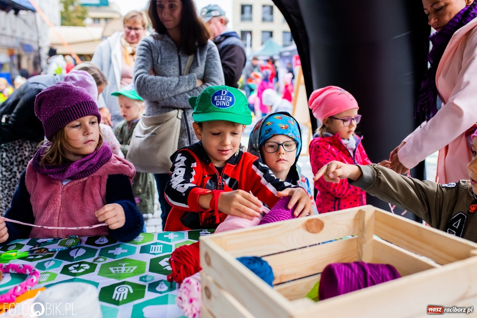 Zdjęcie w galerii na portalu naszraciborz.pl: Festyn ekologiczny na raciborskim Rynku [FOTO i WIDEO] wiadomości z regionu