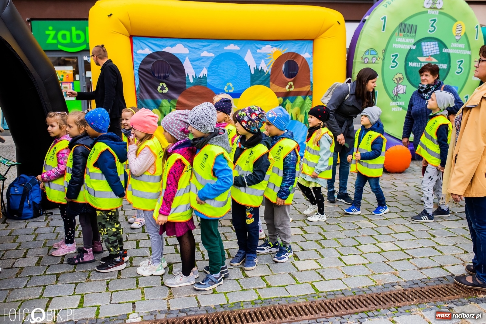 Zdjęcie w galerii na portalu naszraciborz.pl: Festyn ekologiczny na raciborskim Rynku [FOTO i WIDEO] wiadomości z regionu