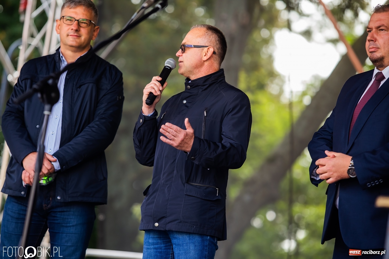 Zdjęcie w galerii na portalu naszraciborz.pl: Symulator wypadków, tor przeszkód z alkogoglami - Dzień Zrównoważonego Transportu na zamku [FOTO i WIDEO] wiadomości z regionu