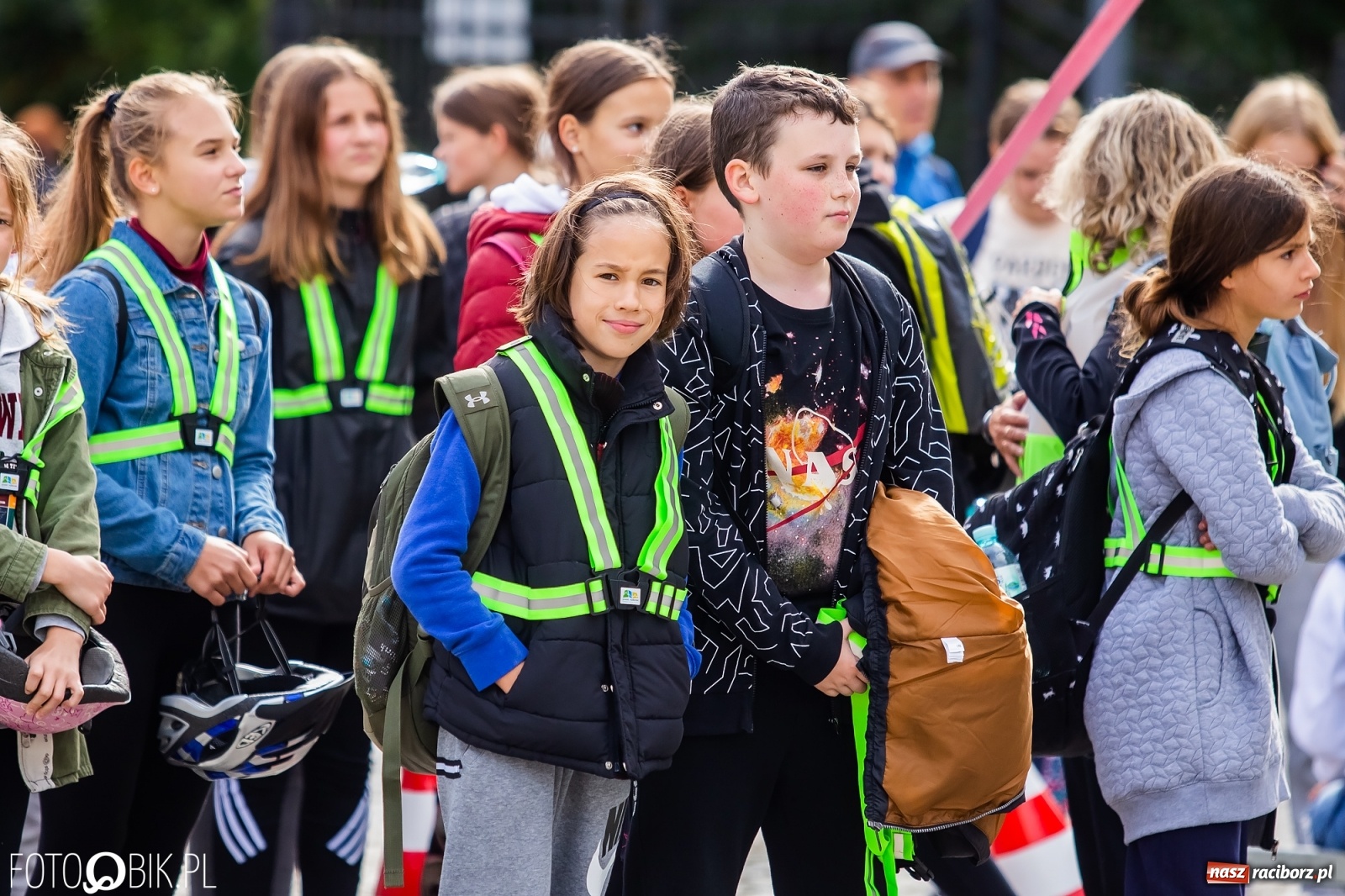 Zdjęcie w galerii na portalu naszraciborz.pl: Symulator wypadków, tor przeszkód z alkogoglami - Dzień Zrównoważonego Transportu na zamku [FOTO i WIDEO] wiadomości z regionu