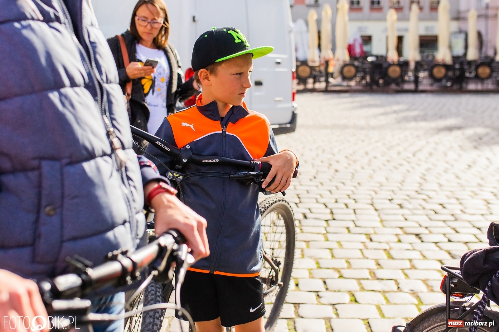 Zdjęcie w galerii na portalu naszraciborz.pl: Dwunastu śmiałków na starcie Eko-Rajdu. W grodzie czekały eko-pyszności [FOTO i WIDEO] wiadomości z regionu