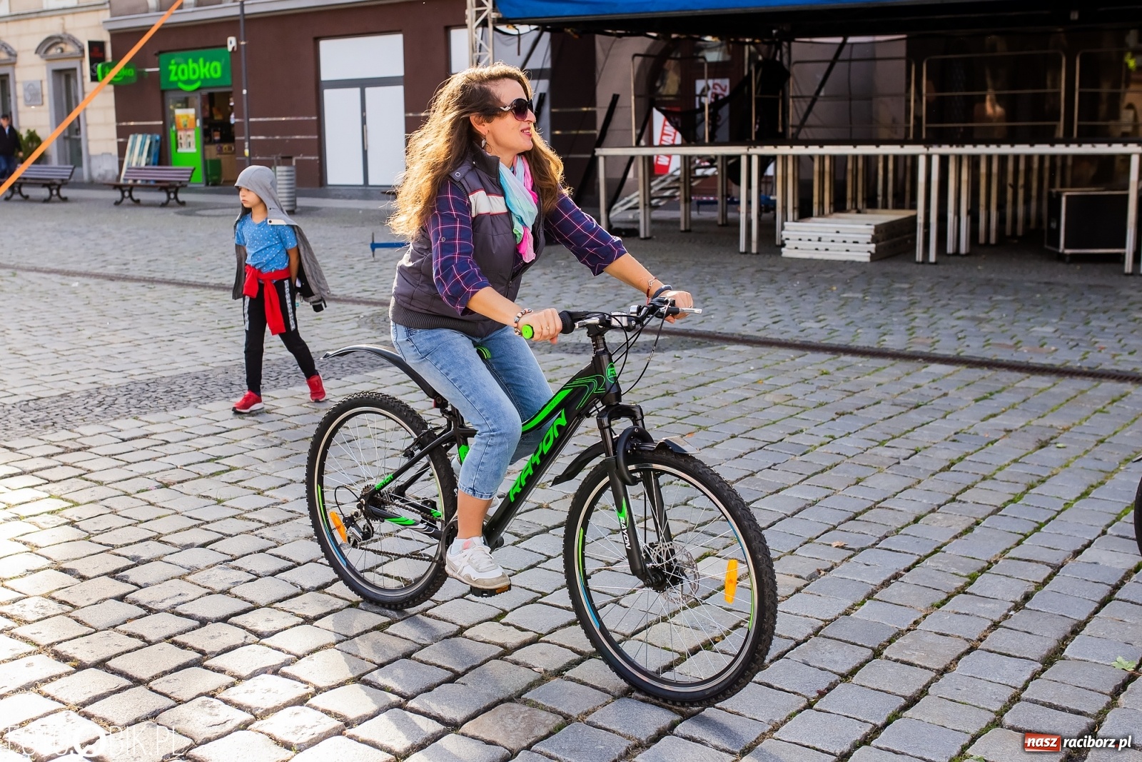 Zdjęcie w galerii na portalu naszraciborz.pl: Dwunastu śmiałków na starcie Eko-Rajdu. W grodzie czekały eko-pyszności [FOTO i WIDEO] wiadomości z regionu