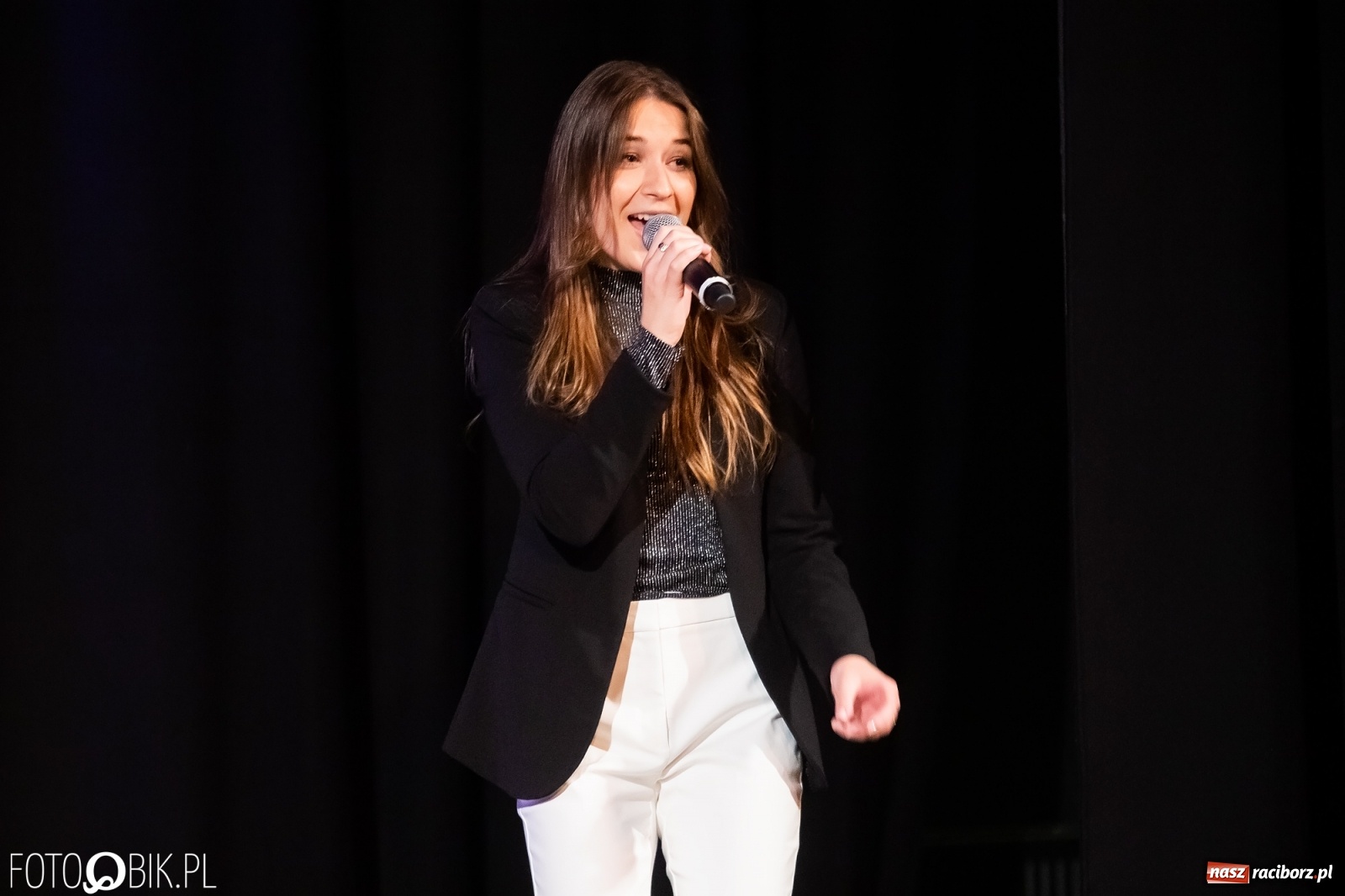 Zdjęcie w galerii na portalu naszraciborz.pl: Tu się śpiewa z Perspektywą wiadomości z regionu