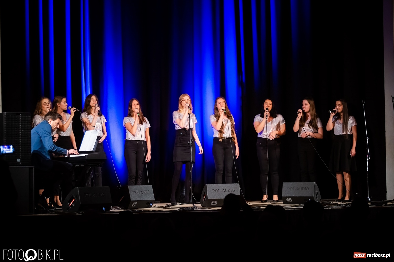 Zdjęcie w galerii na portalu naszraciborz.pl: Tu się śpiewa z Perspektywą wiadomości z regionu