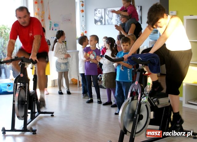 Zdjęcie w galerii na portalu naszraciborz.pl: Pokonali 6818 km dla Magdy wiadomości z regionu