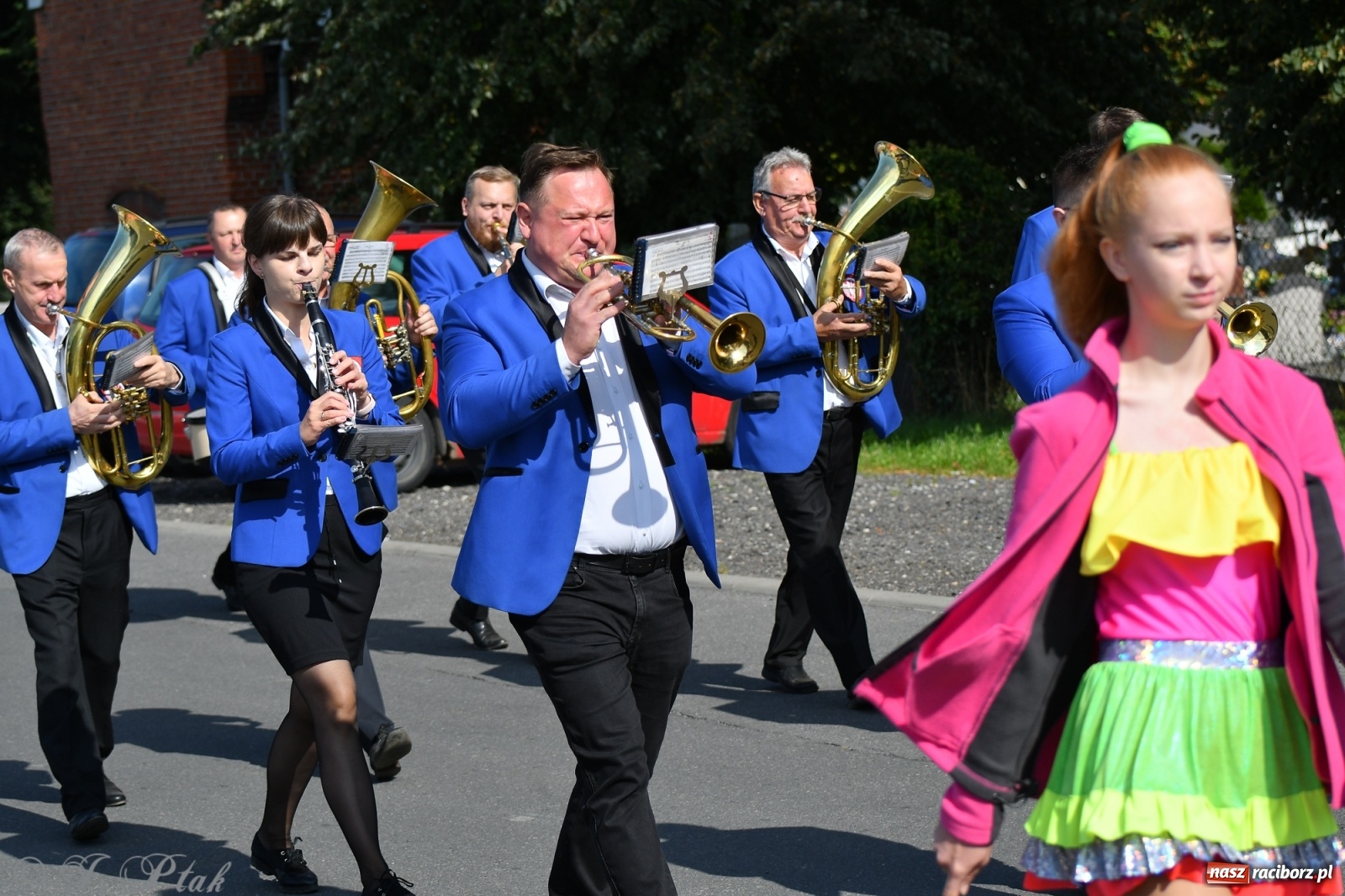 Zdjęcie w galerii na portalu naszraciborz.pl: Raciborski Hubertus 2021. Parada przez Ostróg i dwie gonitwy za lisem [FOTO i WIDEO] wiadomości z regionu
