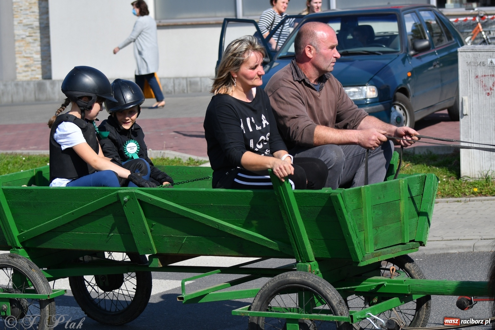 Zdjęcie w galerii na portalu naszraciborz.pl: Raciborski Hubertus 2021. Parada przez Ostróg i dwie gonitwy za lisem [FOTO i WIDEO] wiadomości z regionu