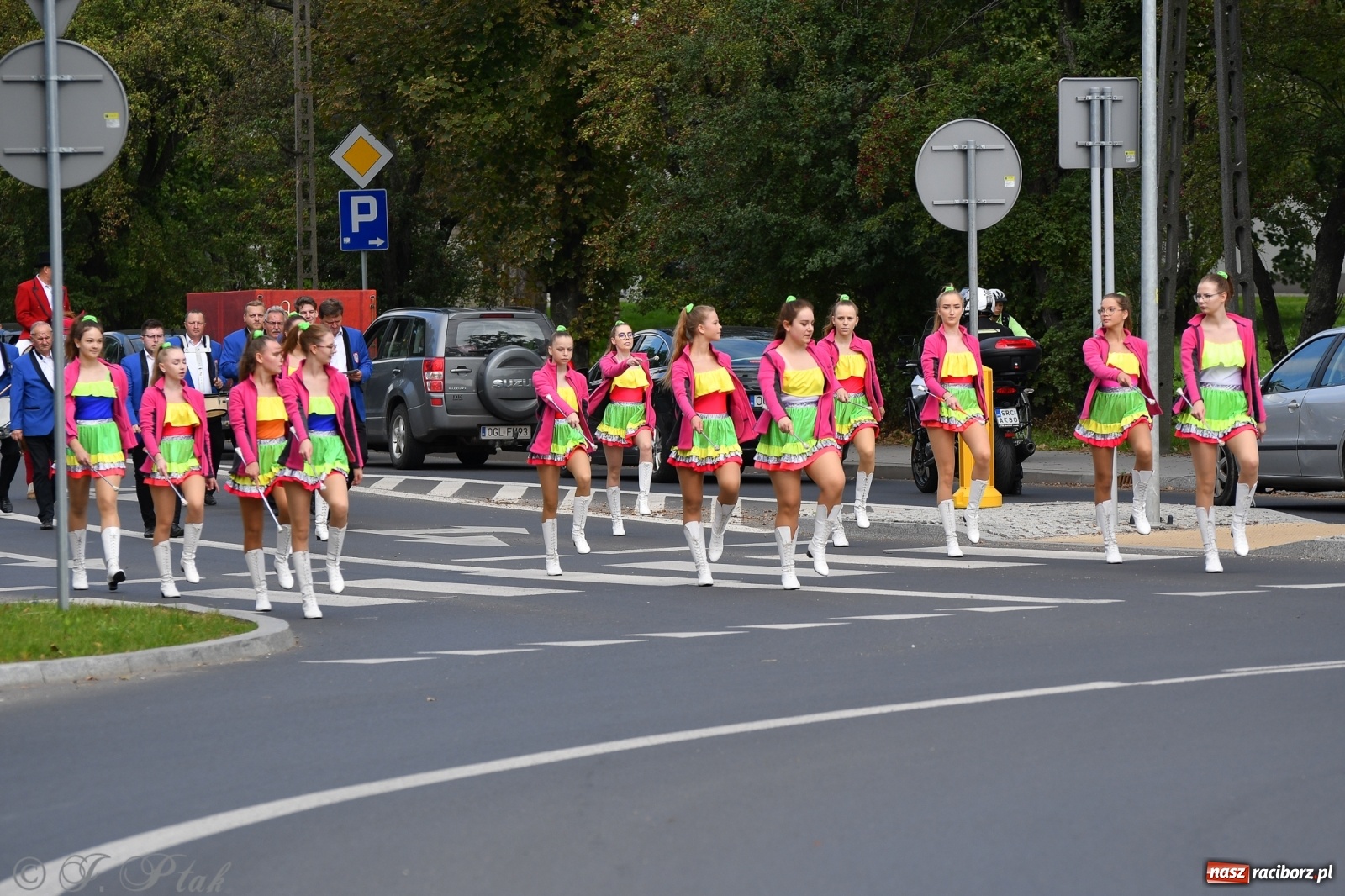 Zdjęcie w galerii na portalu naszraciborz.pl: Raciborski Hubertus 2021. Parada przez Ostróg i dwie gonitwy za lisem [FOTO i WIDEO] wiadomości z regionu