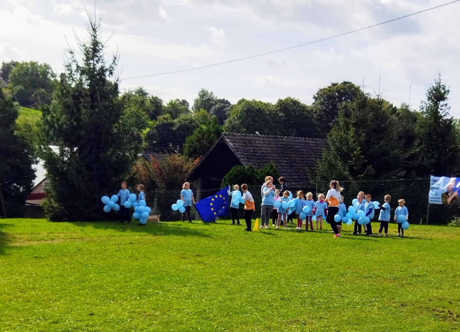 Zdjęcie w galerii na portalu naszraciborz.pl: Uczniowie z Brzeźnicy w Biegu Erasmus wiadomości z regionu