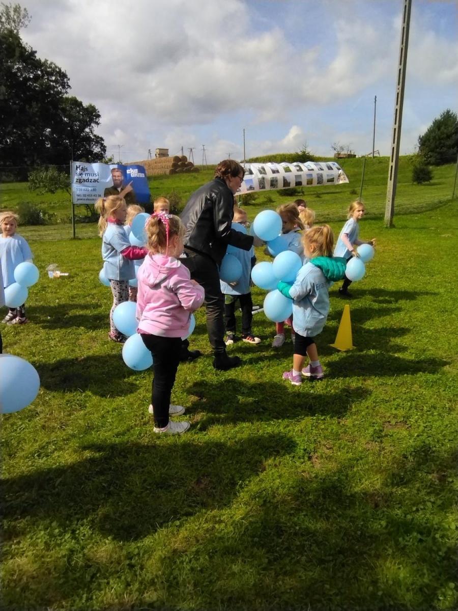 Zdjęcie w galerii na portalu naszraciborz.pl: Uczniowie z Brzeźnicy w Biegu Erasmus wiadomości z regionu