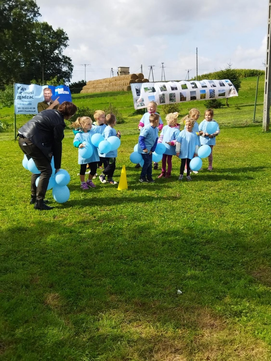 Zdjęcie w galerii na portalu naszraciborz.pl: Uczniowie z Brzeźnicy w Biegu Erasmus wiadomości z regionu
