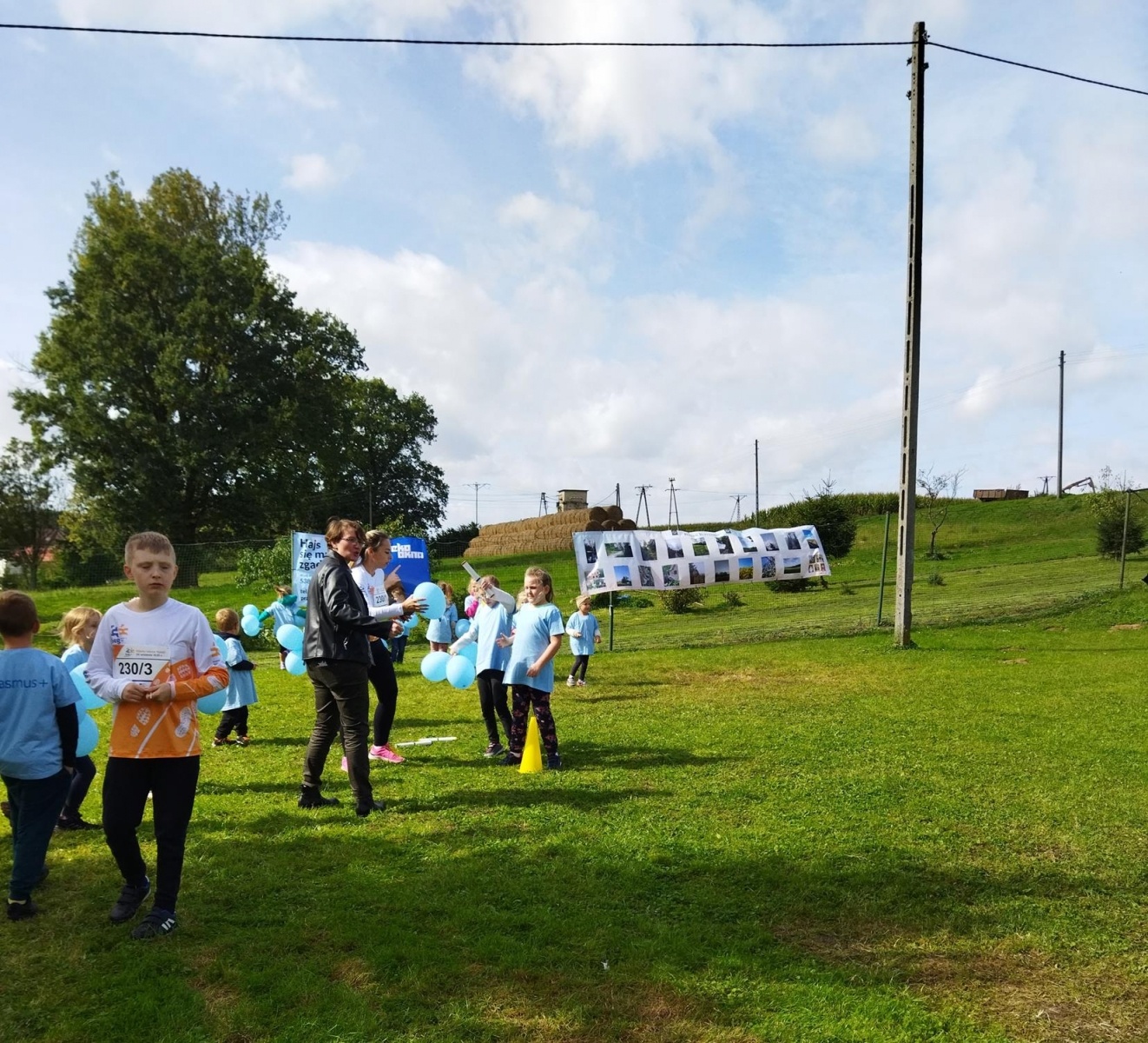 Zdjęcie w galerii na portalu naszraciborz.pl: Uczniowie z Brzeźnicy w Biegu Erasmus wiadomości z regionu