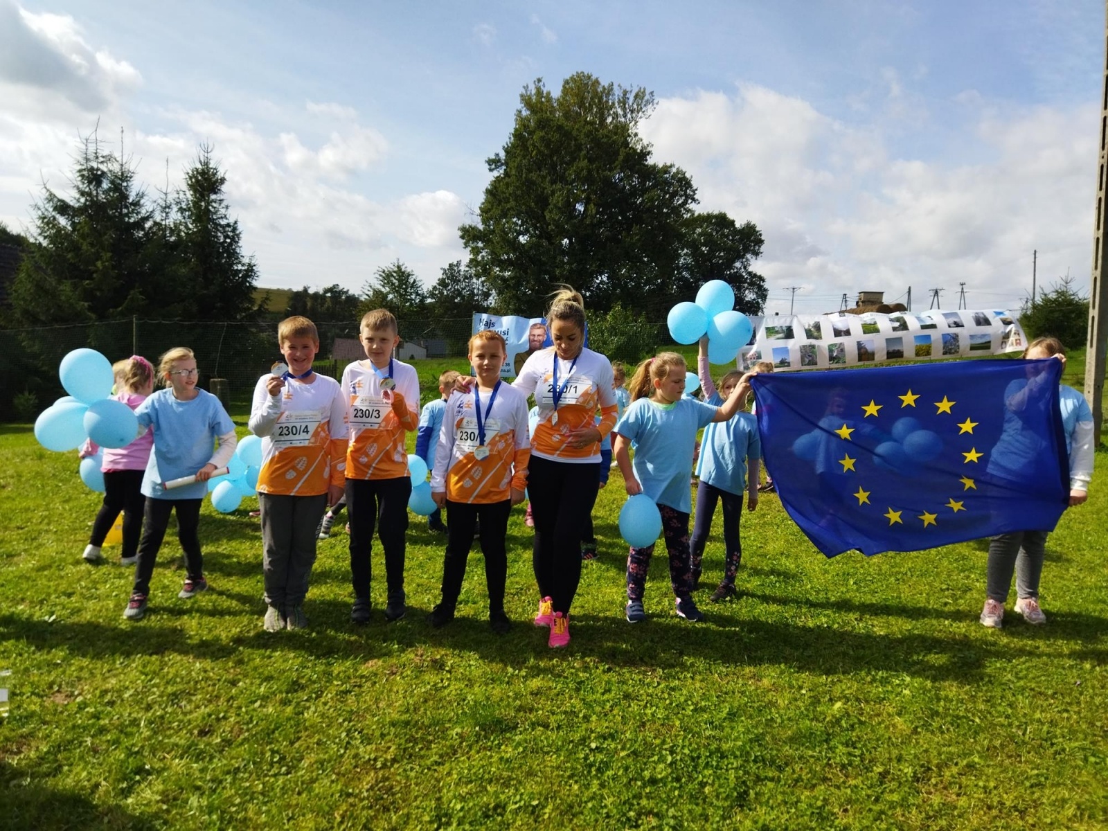 Zdjęcie w galerii na portalu naszraciborz.pl: Uczniowie z Brzeźnicy w Biegu Erasmus wiadomości z regionu