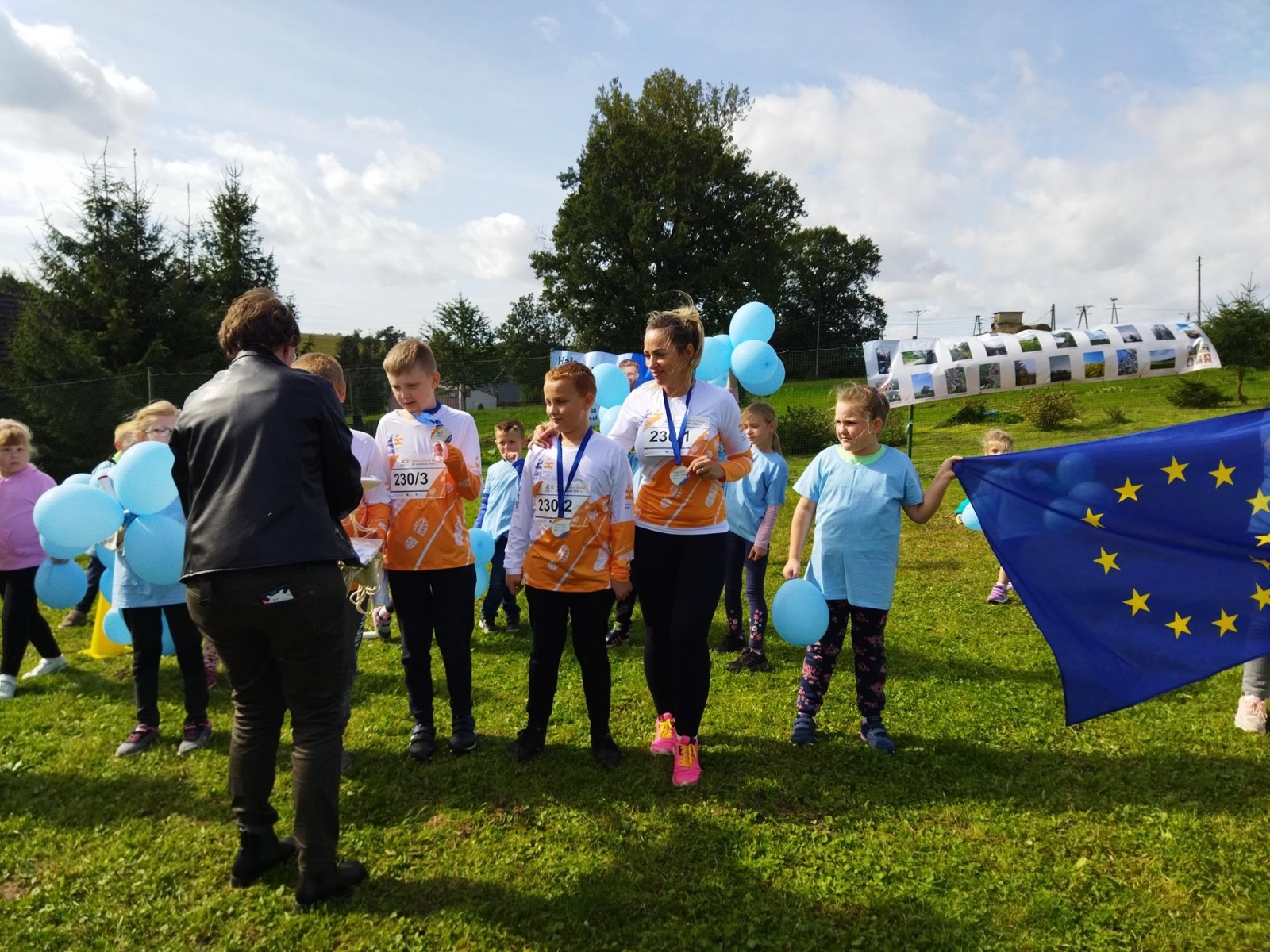 Zdjęcie w galerii na portalu naszraciborz.pl: Uczniowie z Brzeźnicy w Biegu Erasmus wiadomości z regionu
