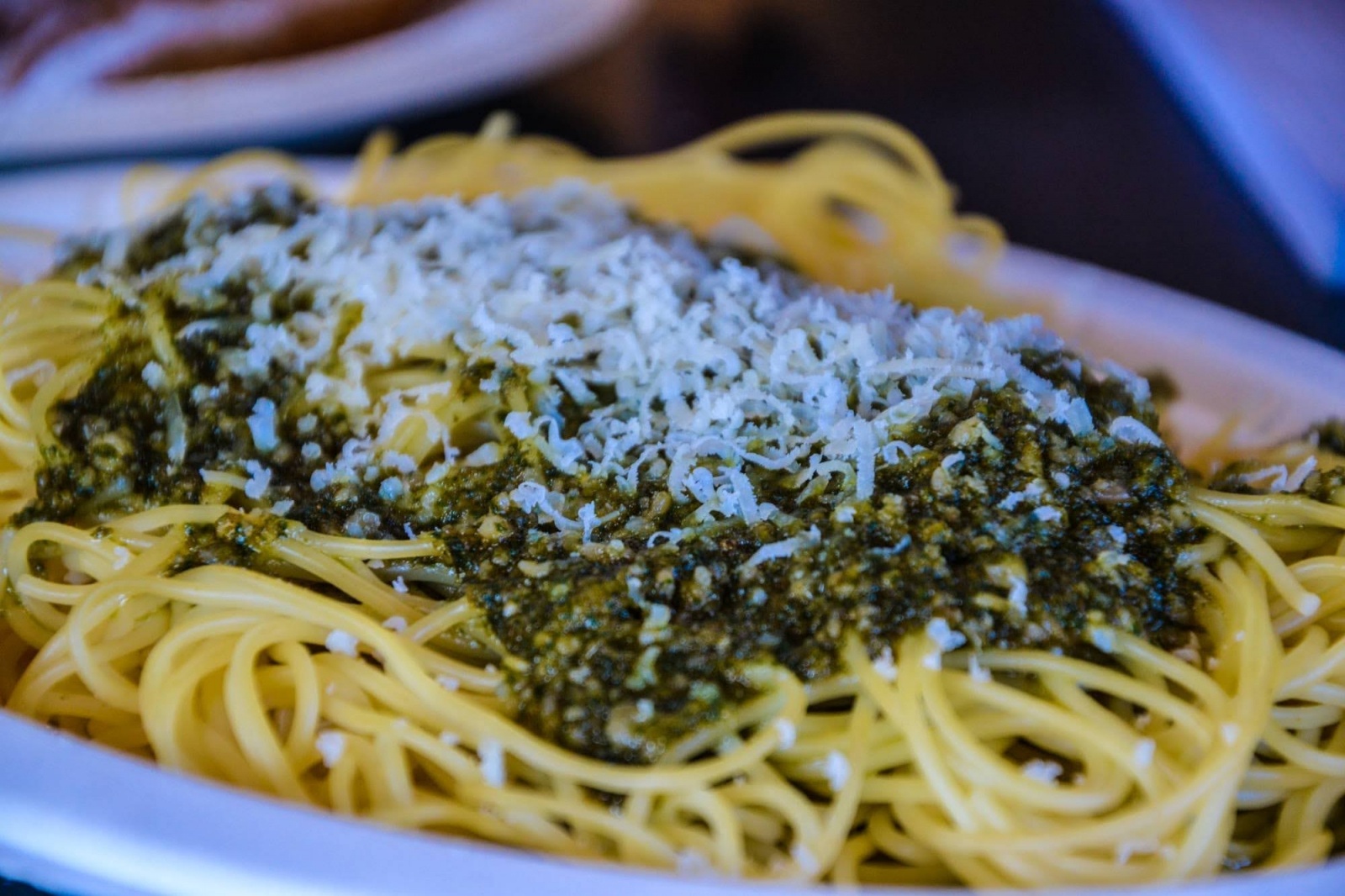 Zdjęcie w galerii na portalu naszraciborz.pl: Zlot food trucków na raciborskim zamku wiadomości z regionu