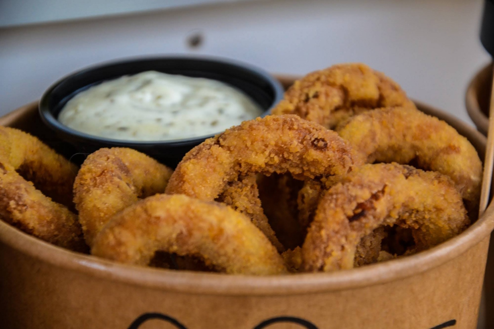 Zdjęcie w galerii na portalu naszraciborz.pl: Zlot food trucków na raciborskim zamku wiadomości z regionu