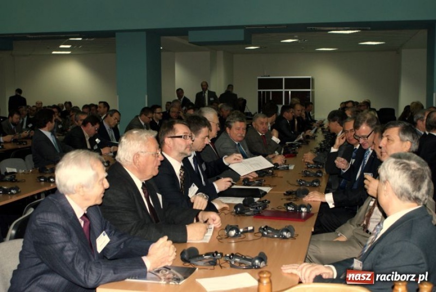 Zdjęcie w galerii na portalu naszraciborz.pl: Energetycy obradowali w Szczyrku wiadomości z regionu