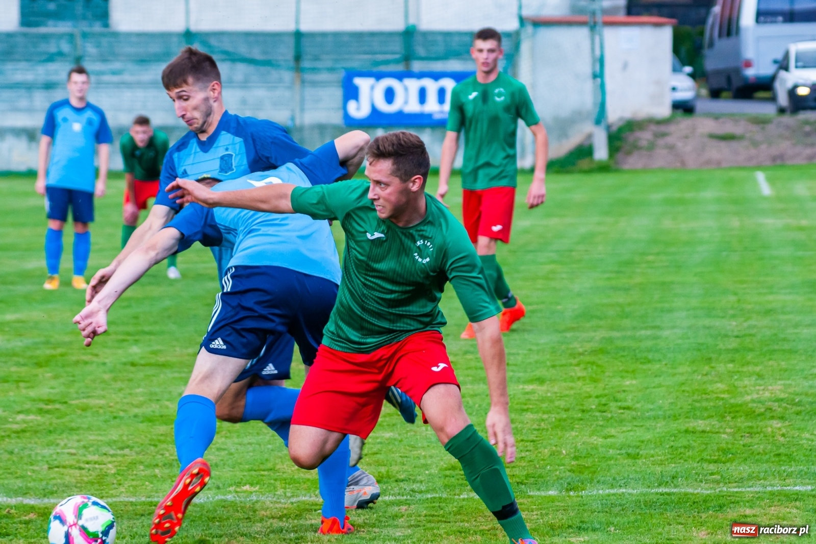 Zdjęcie w galerii na portalu naszraciborz.pl: A klasa. Nerwowo i czerwono w Pawłowie [FOTO] wiadomości z regionu