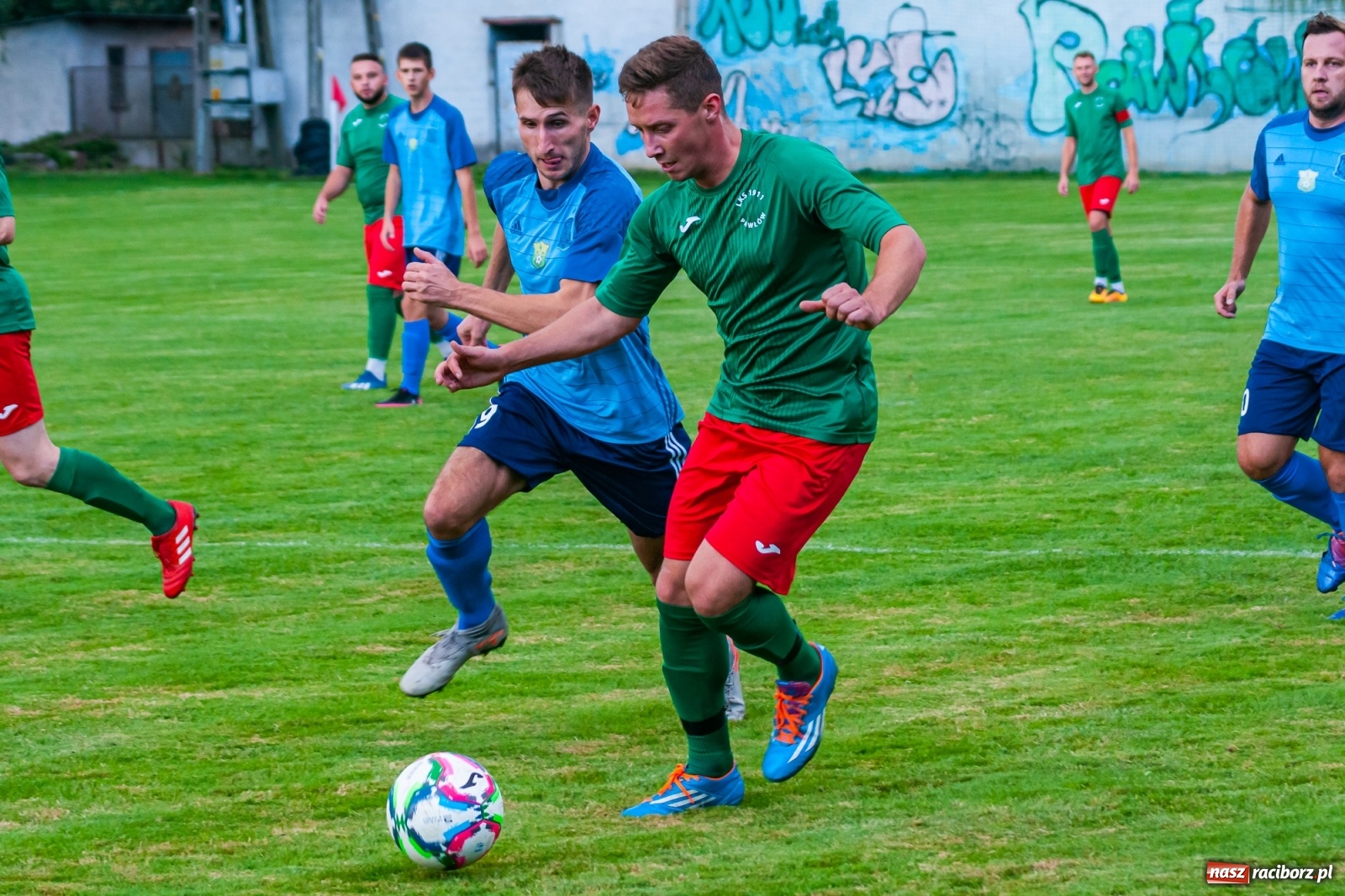 Zdjęcie w galerii na portalu naszraciborz.pl: A klasa. Nerwowo i czerwono w Pawłowie [FOTO] wiadomości z regionu