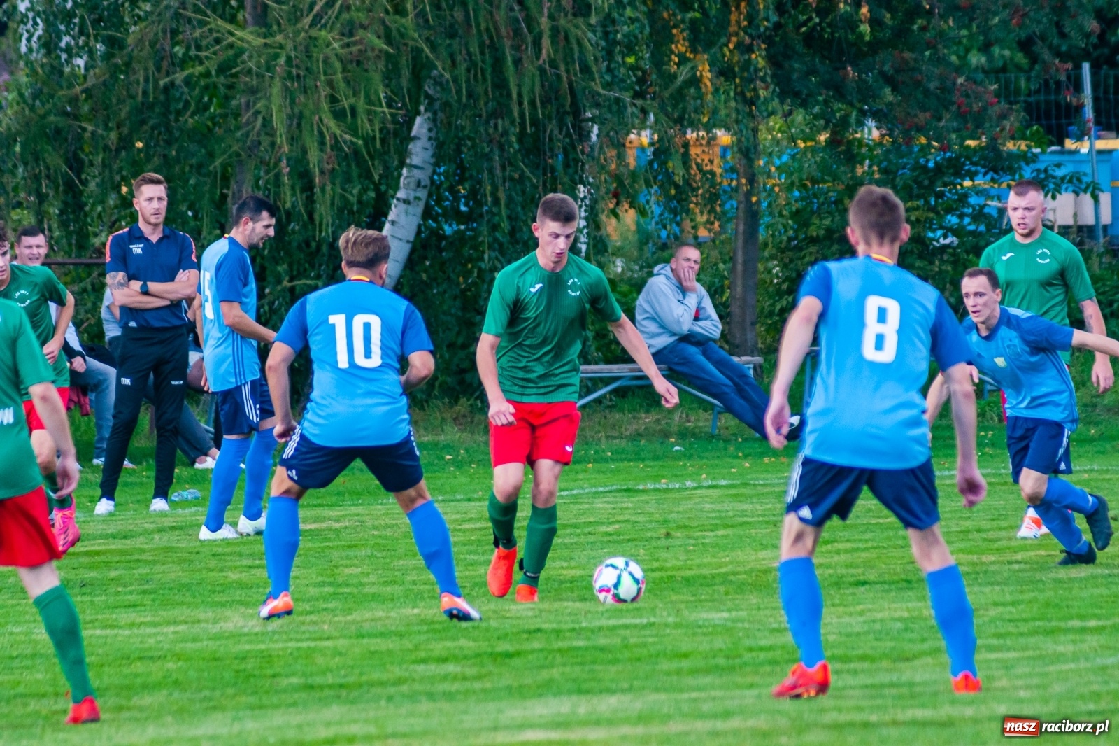 Zdjęcie w galerii na portalu naszraciborz.pl: A klasa. Nerwowo i czerwono w Pawłowie [FOTO] wiadomości z regionu