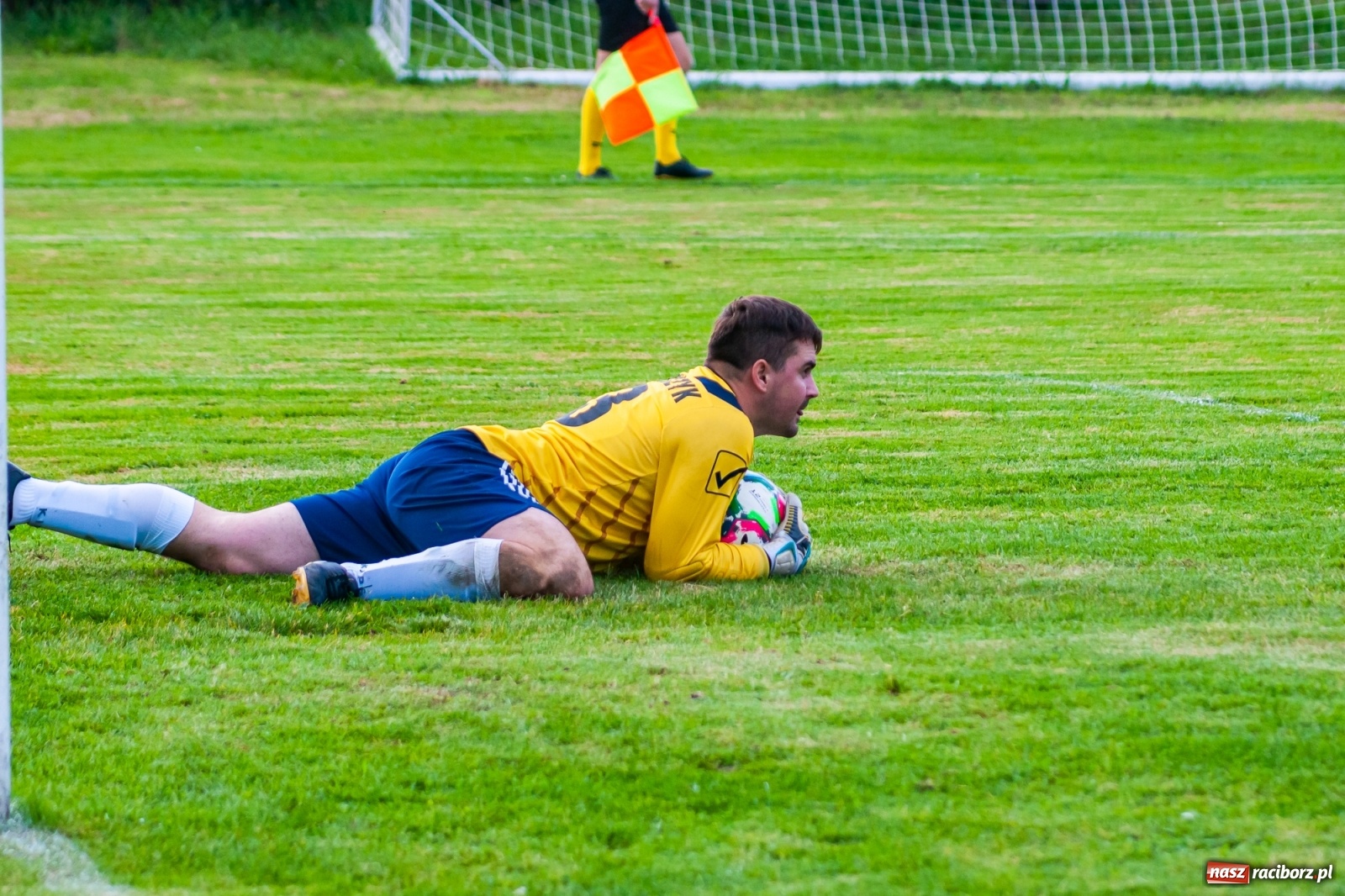 Zdjęcie w galerii na portalu naszraciborz.pl: A klasa. Nerwowo i czerwono w Pawłowie [FOTO] wiadomości z regionu