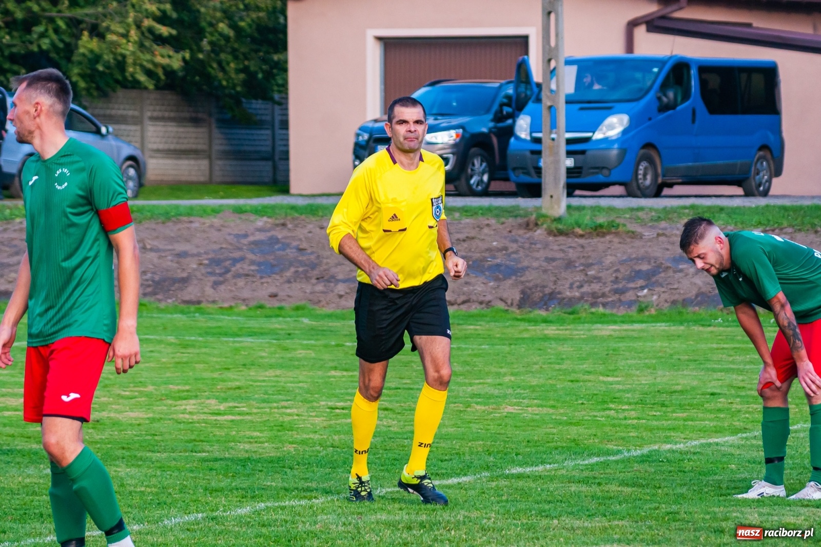 Zdjęcie w galerii na portalu naszraciborz.pl: A klasa. Nerwowo i czerwono w Pawłowie [FOTO] wiadomości z regionu
