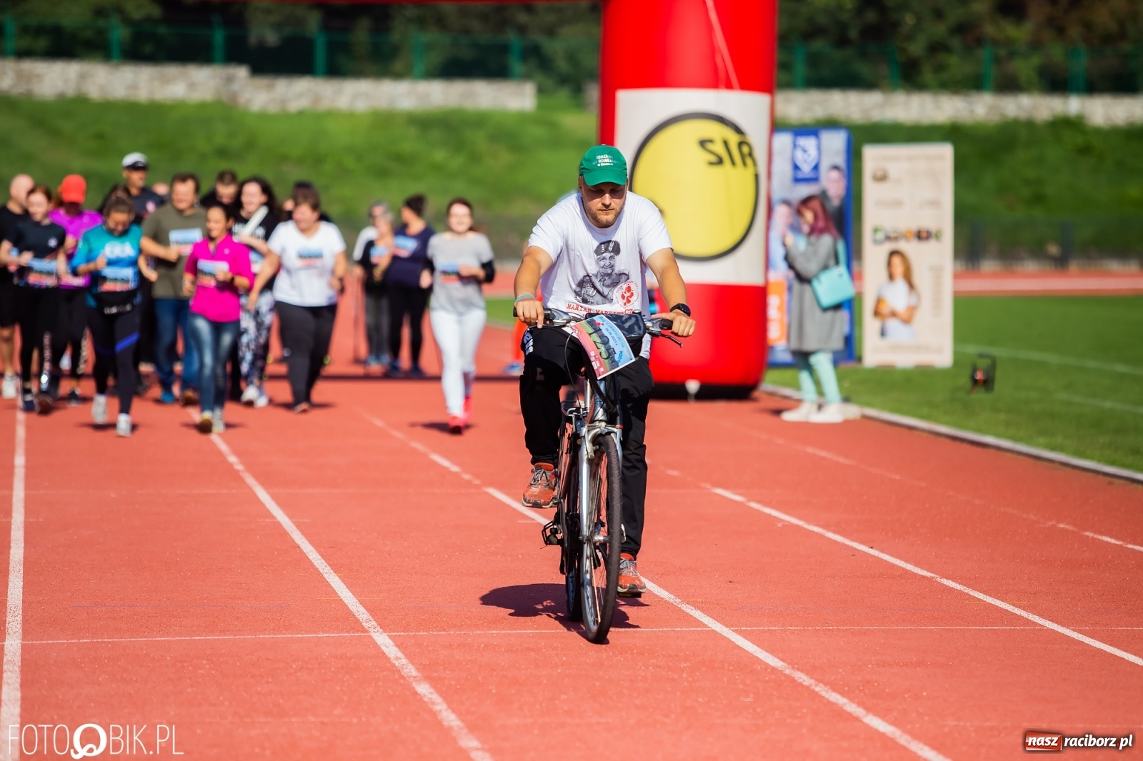 Zdjęcie w galerii na portalu naszraciborz.pl: Cukiereczki na Start - bieg w szczytnym celu [FOTO i WIDEO] wiadomości z regionu