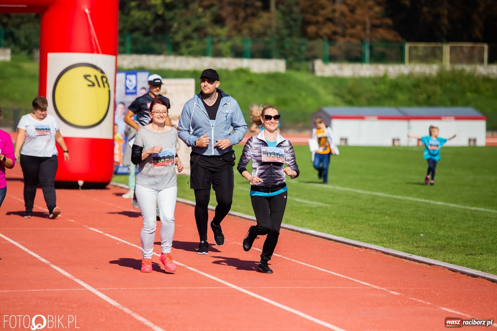 Zdjęcie w galerii na portalu naszraciborz.pl: Cukiereczki na Start - bieg w szczytnym celu [FOTO i WIDEO] wiadomości z regionu