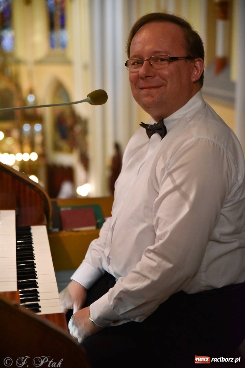 Zdjęcie w galerii na portalu naszraciborz.pl: Młodzi wirtuozi organów zagrali na Ostrogu wiadomości z regionu