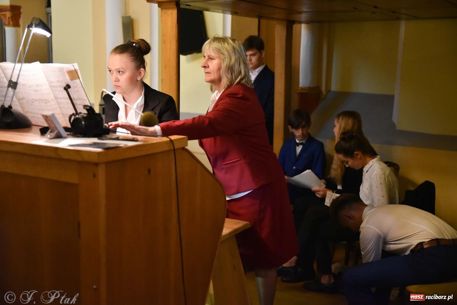 Zdjęcie w galerii na portalu naszraciborz.pl: Młodzi wirtuozi organów zagrali na Ostrogu wiadomości z regionu