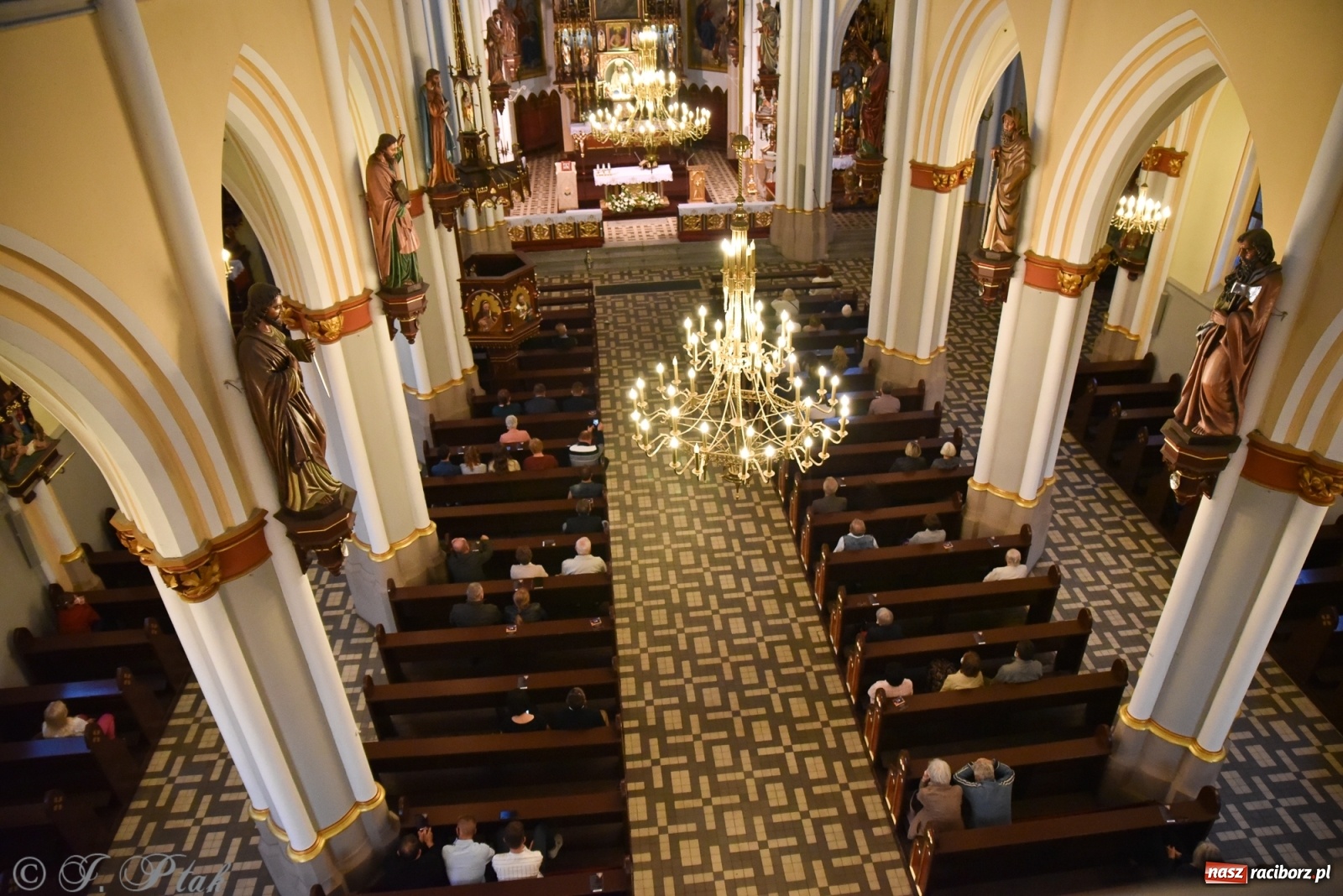 Zdjęcie w galerii na portalu naszraciborz.pl: Młodzi wirtuozi organów zagrali na Ostrogu wiadomości z regionu