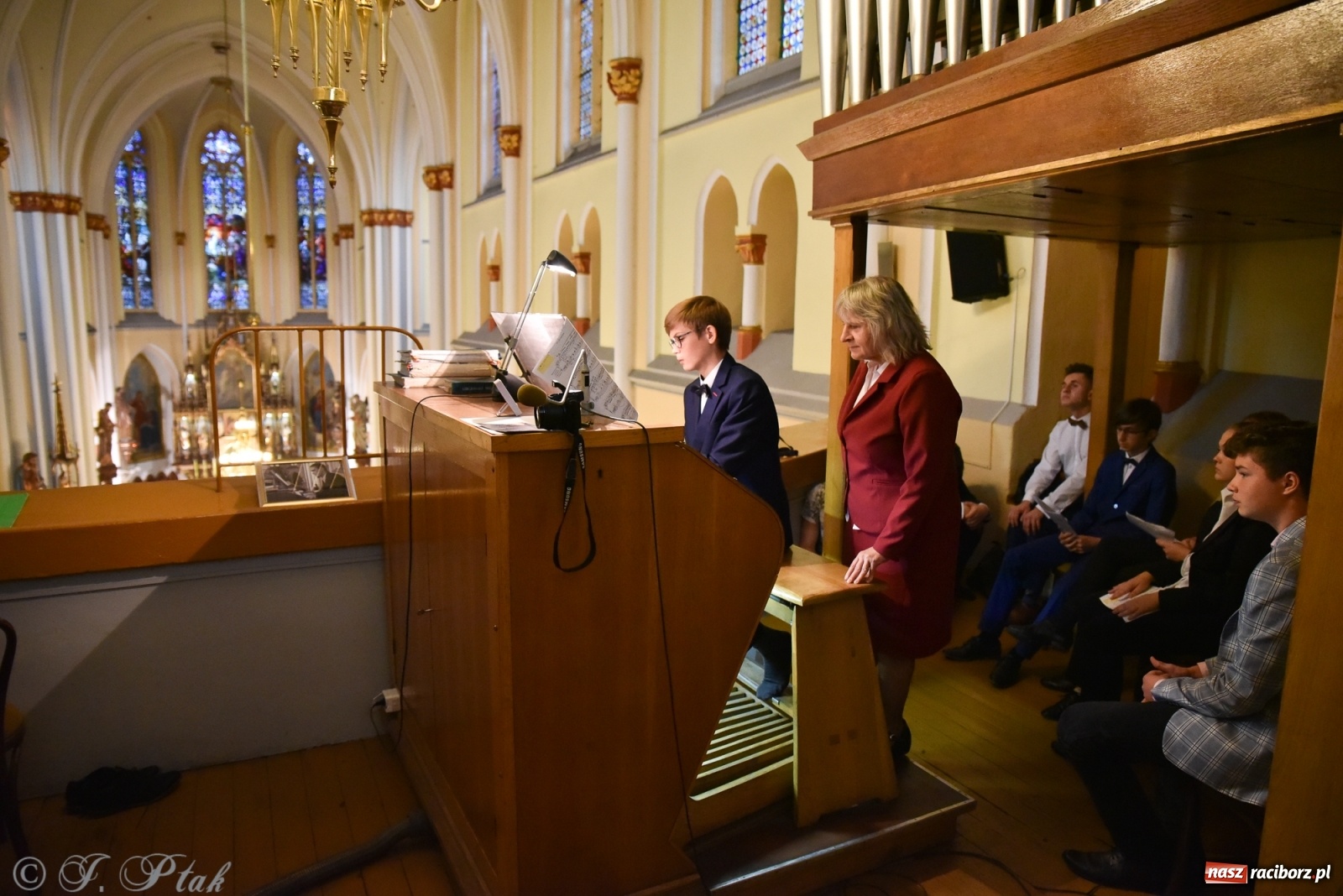 Zdjęcie w galerii na portalu naszraciborz.pl: Młodzi wirtuozi organów zagrali na Ostrogu wiadomości z regionu