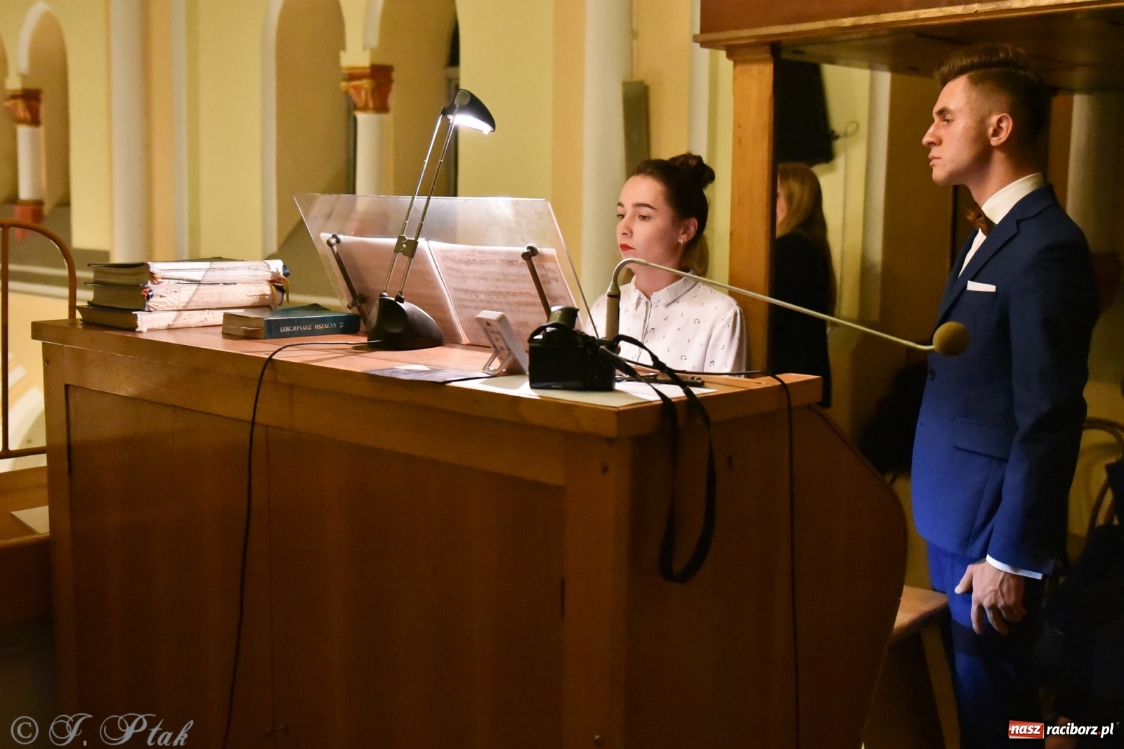 Zdjęcie w galerii na portalu naszraciborz.pl: Młodzi wirtuozi organów zagrali na Ostrogu wiadomości z regionu